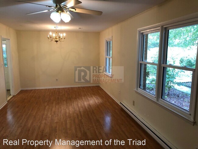 Building Photo - 3 br, 2 bath House - 1659 Banbridge Rd
