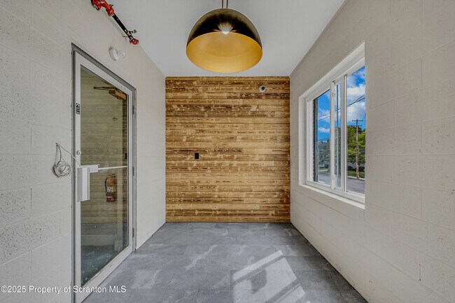 Foto del edificio - 215 Hickory St