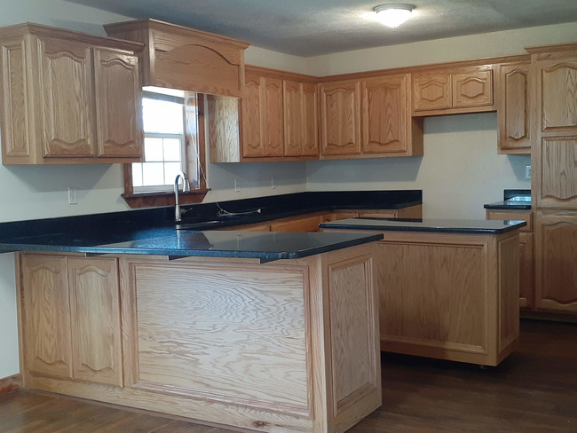 Building Photo - 171 CR 2206