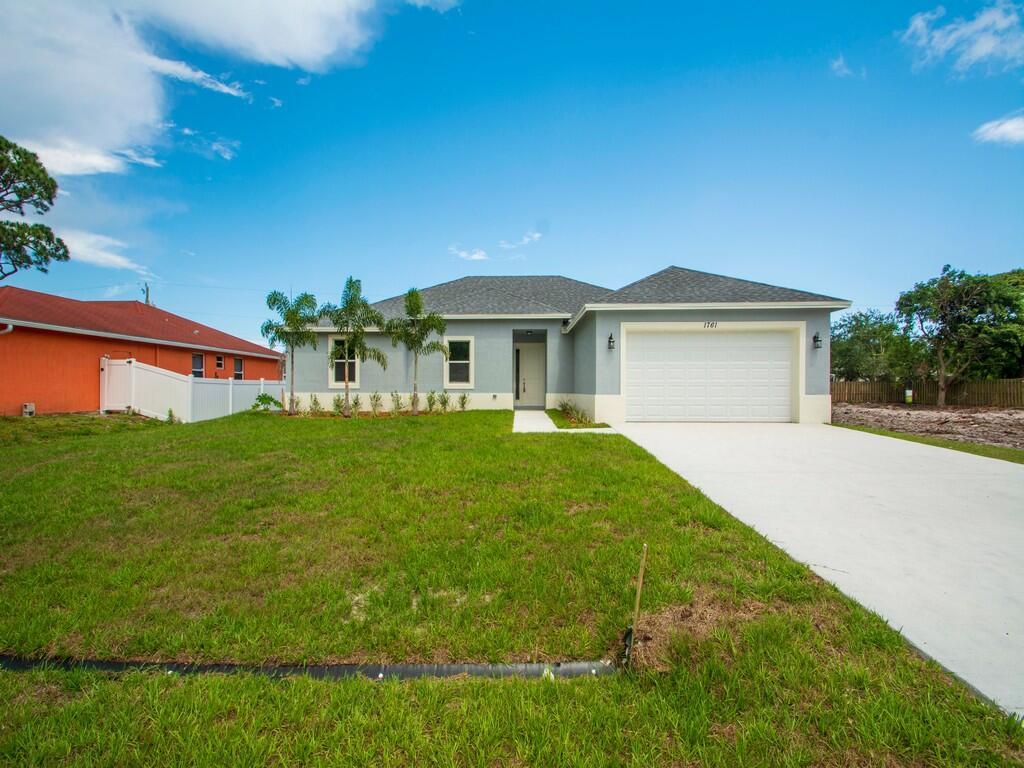 Foto principal - 1761 SW Alegre St