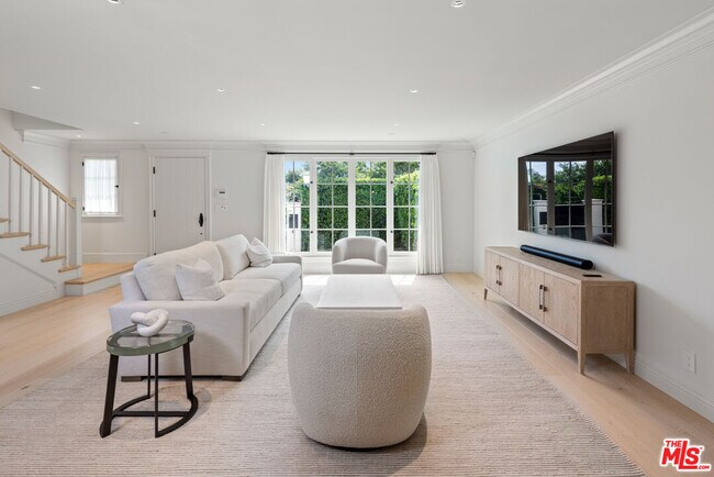 Foto del edificio - 9563 Charleville Blvd