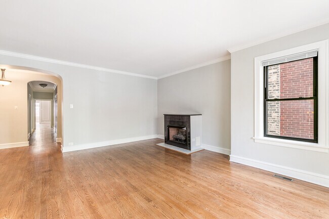 Foto del edificio - 6417 N Glenwood Ave