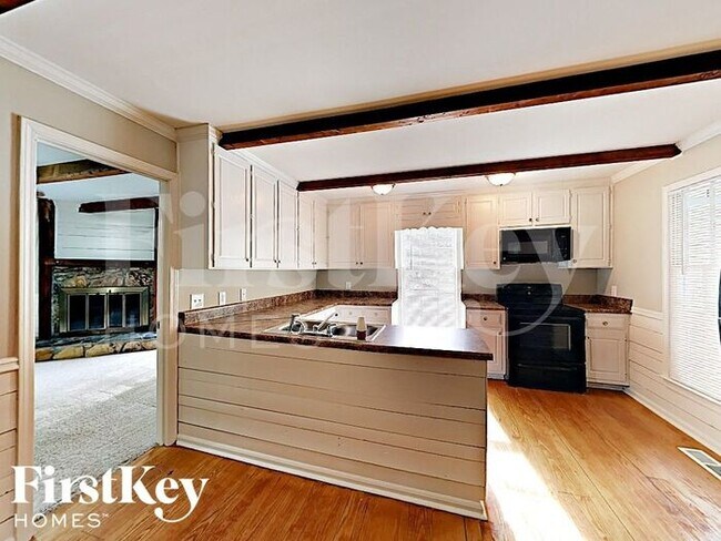 Foto del edificio - 2765 Rock Creek Dr