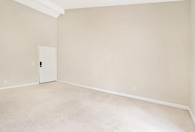 Building Photo - 3518 Knollwood Terrace