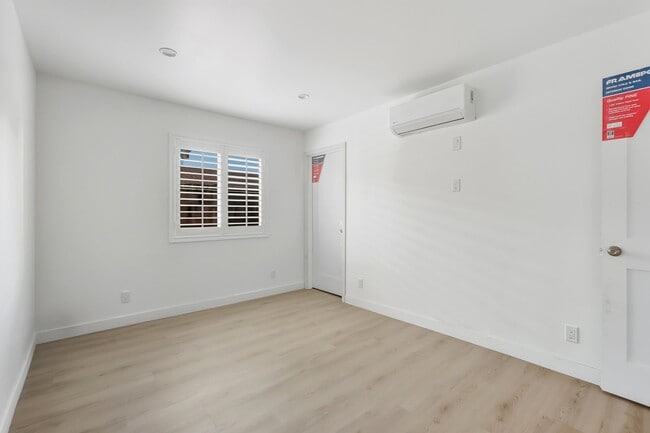 Foto del edificio - 13054 Terra Bella St