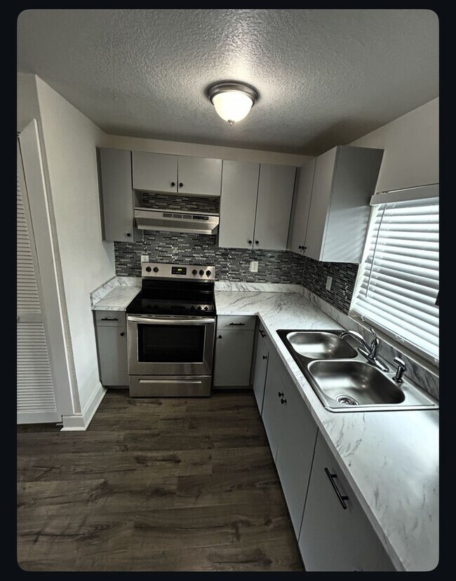 Foto del edificio - 2 Bedroom, 1 Bathroom Home!