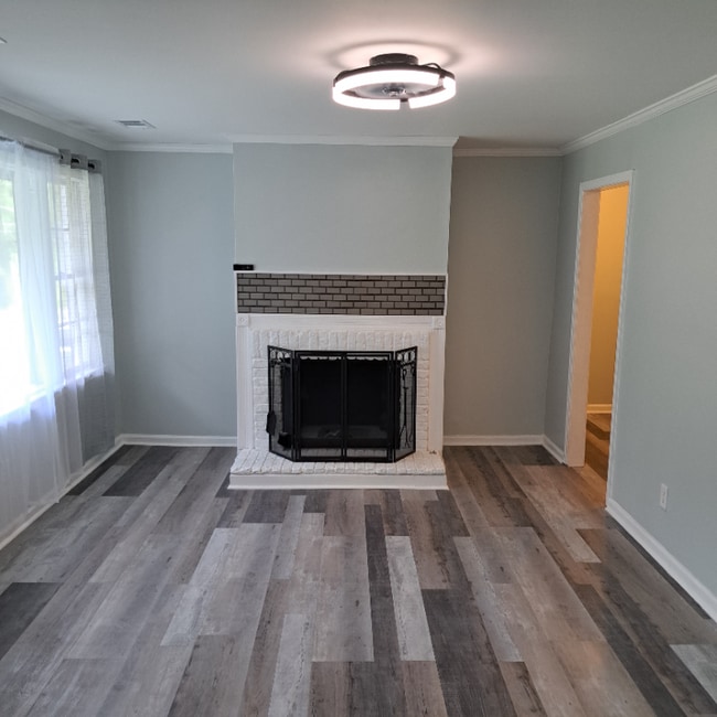 Foto del edificio - 3433 Sandra Fay Dr