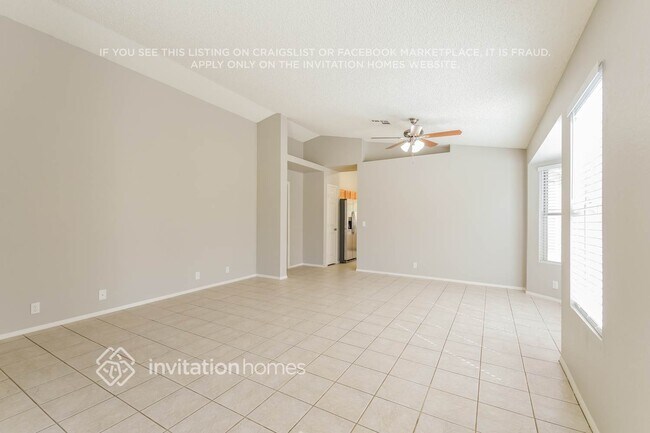 Building Photo - 4050 W Electra Ln