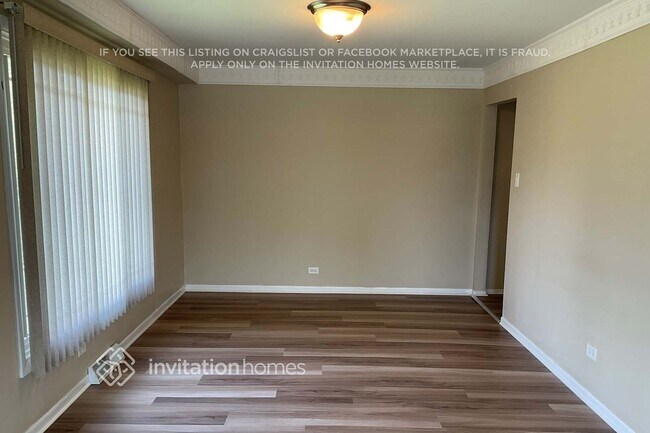 Foto del edificio - 15529 Orogrande Dr