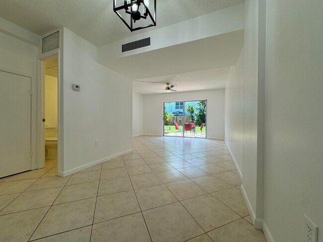 Foto del edificio - 801 W Oakland Park Blvd