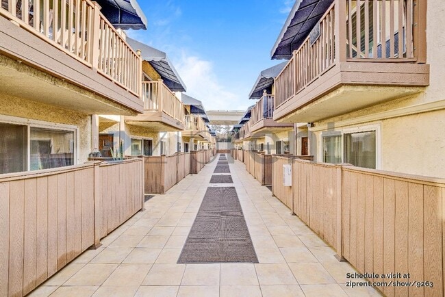 Building Photo - 2852 Sawtelle Blvd