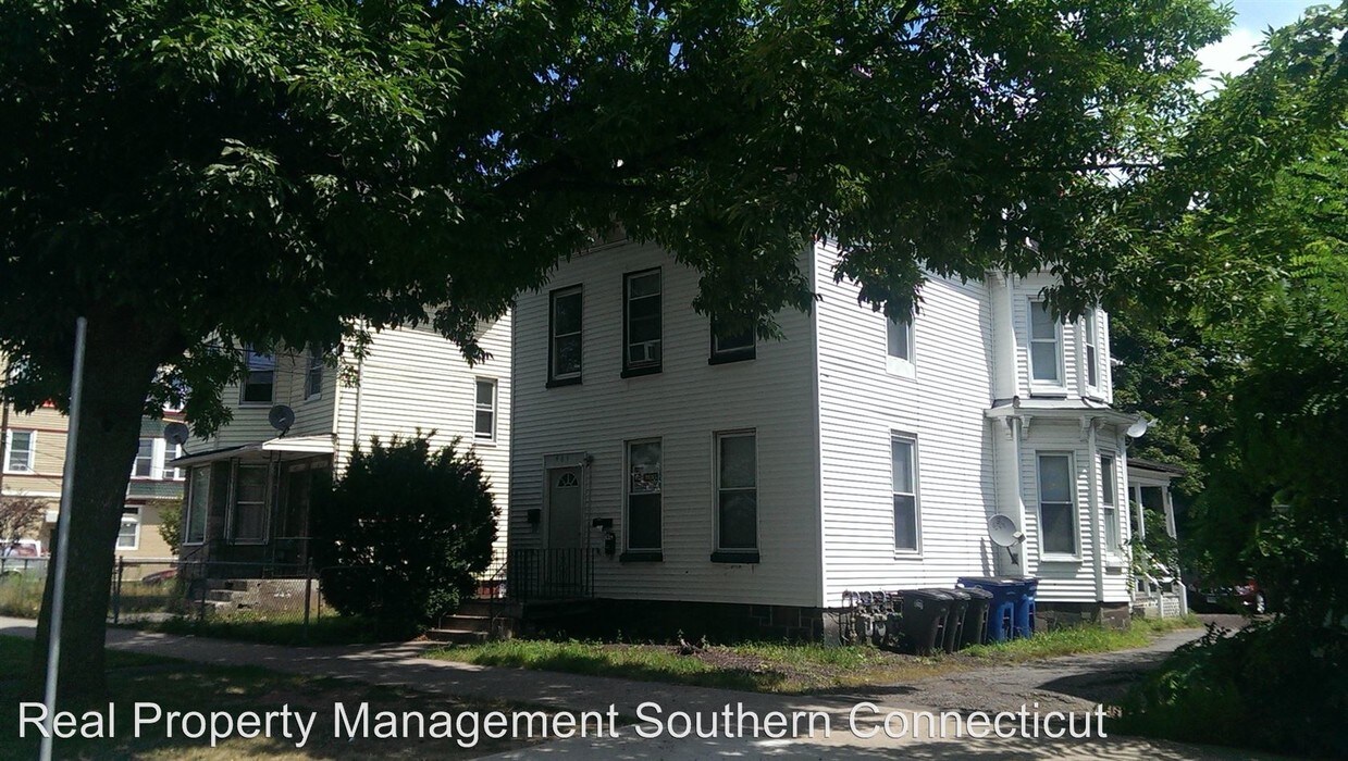Primary Photo - 409 Dixwell Ave