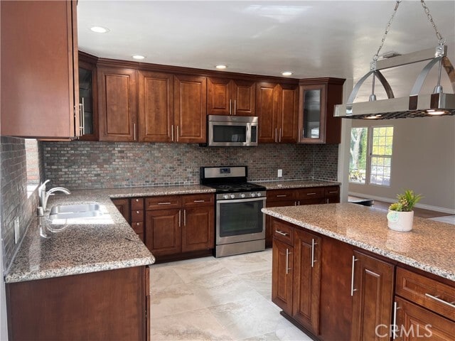 Building Photo - 935 N 1st Ave