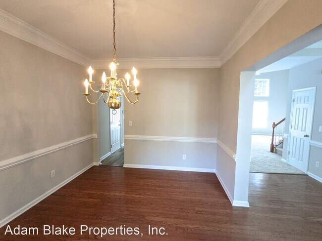 Building Photo - 8315 Lynnewood Glen Dr