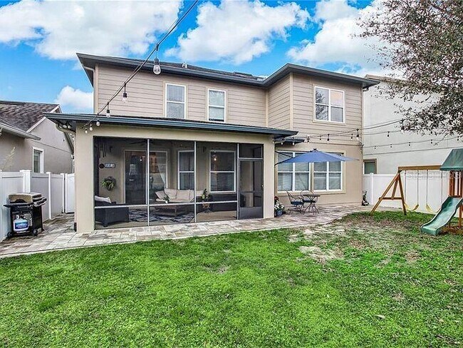 Foto del edificio - 7332 Colbury Ave