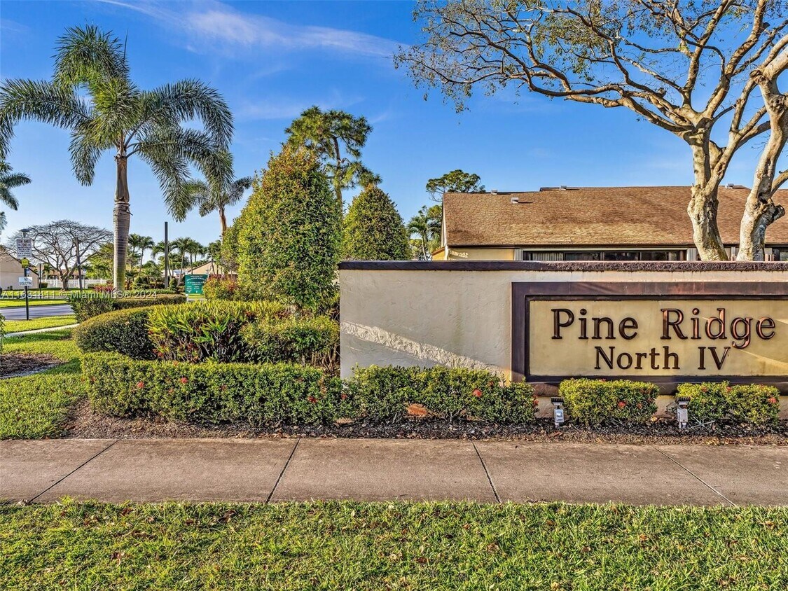 Foto principal - 805 Sky Pine Way