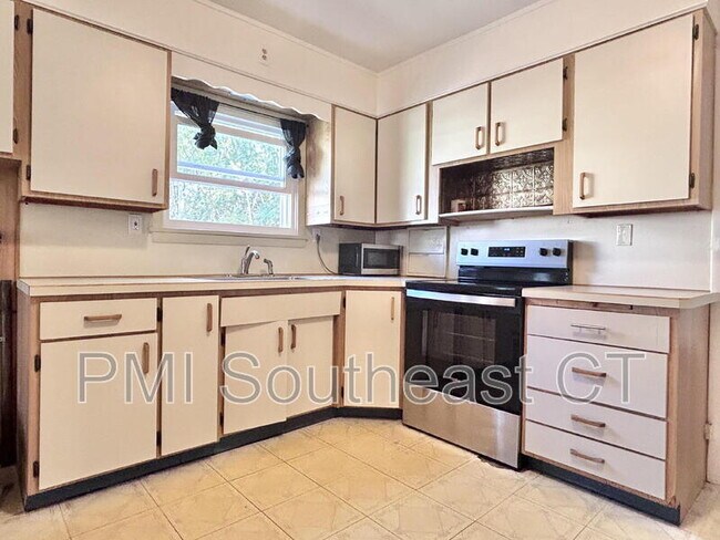 Foto del edificio - 261 Boswell Ave