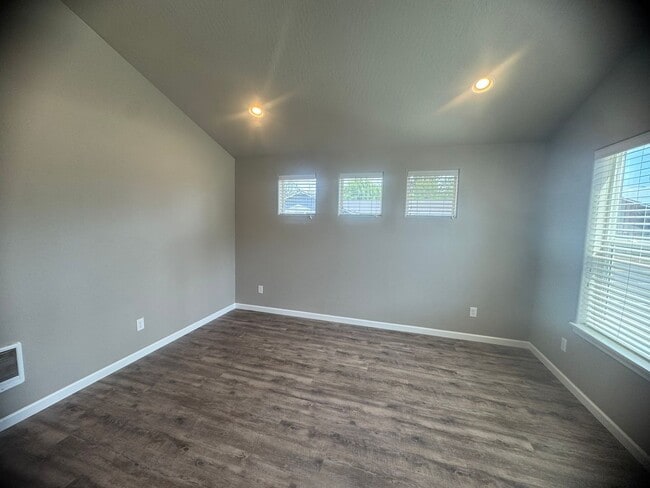 Foto del edificio - Beautiful 3 bedroom/2 bath tiny home in Co...