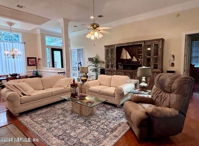 Foto del edificio - 1796 Arbor Dr