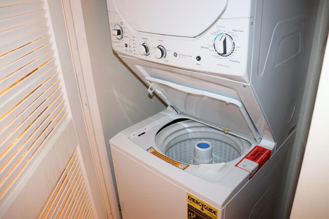 Washer/Dryer - 3542 11th St NW