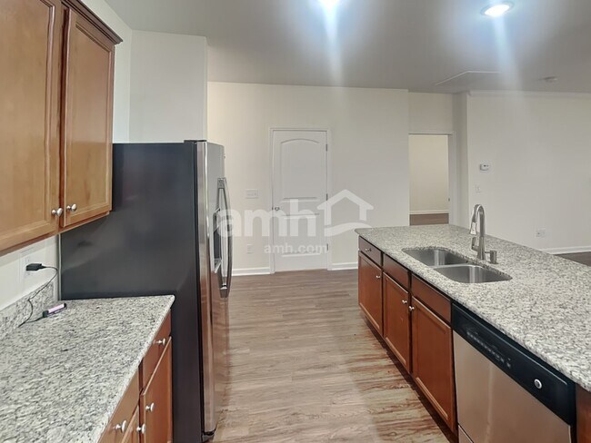 Building Photo - 3711 Community Cir