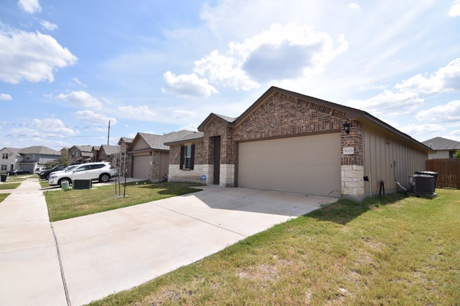 Building Photo - 9703 Malkier Dr