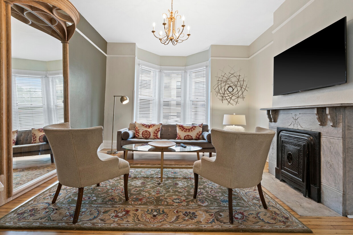 Foto principal - 1609 N Van Buren St