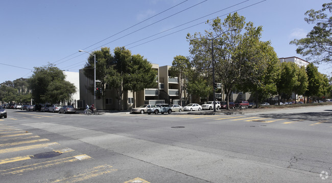 Building Photo - Buchanan Park Apartments