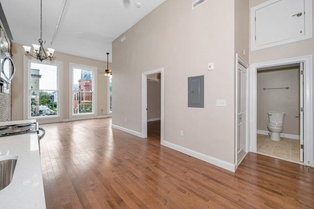Building Photo - 1 bedroom in Lowell MA 01852