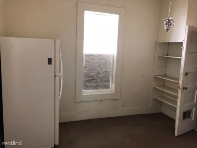 Building Photo - Studio, 1 bath Apartment - 2718 2nd Ave South