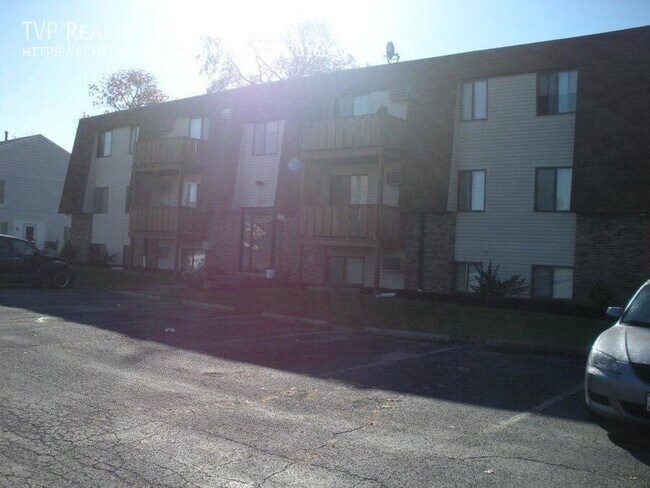 Foto del edificio - 132 Fox Hill Ln
