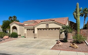 Building Photo - 2414 Moonstar Ln