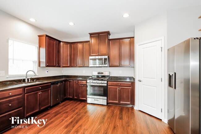 Foto del edificio - 7730 E Berkeley Rd