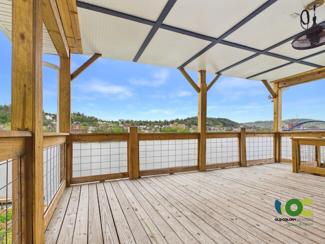 Foto del edificio - 614 N Front St