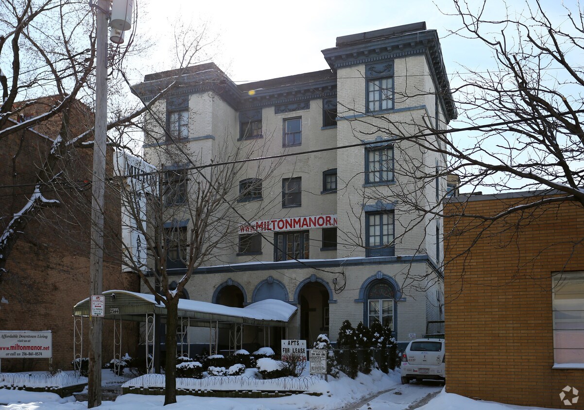 Milton Manor Apts. Apartments Cleveland, OH