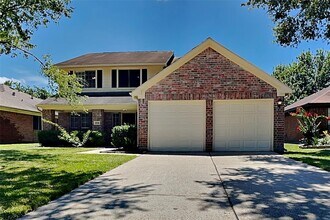 Building Photo - 1714 Sterling Village Dr