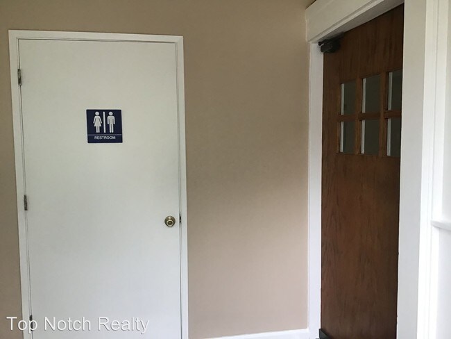 Foto del edificio - 4 br, 3 bath House - 202 Lewis St