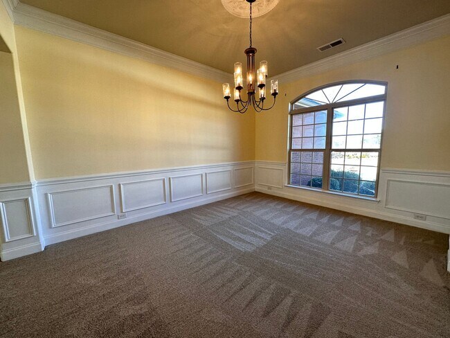 Building Photo - Exclusively Offered by Muse Realty Rentals...
