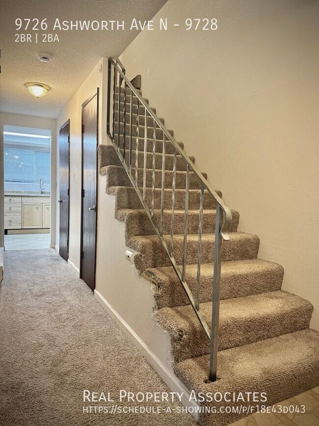 Foto del edificio - 9726 Ashworth Ave N