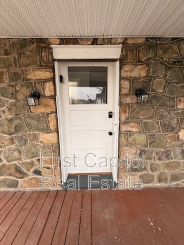 Foto del edificio - 627 Warren Ave.