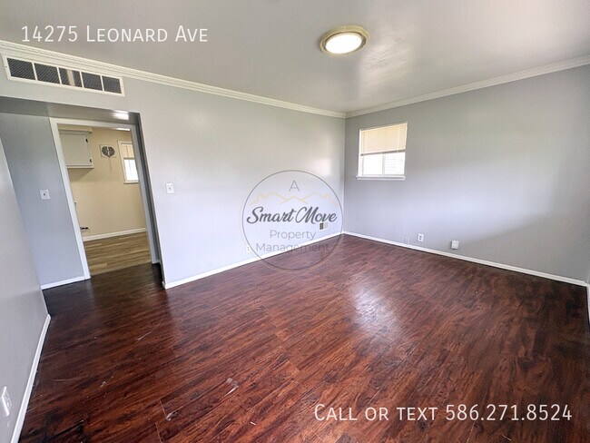 Foto del edificio - 14275 Leonard Ave