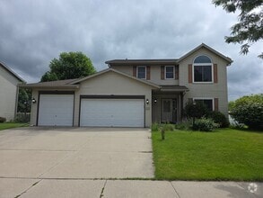 Building Photo - 2535 Emslie Dr