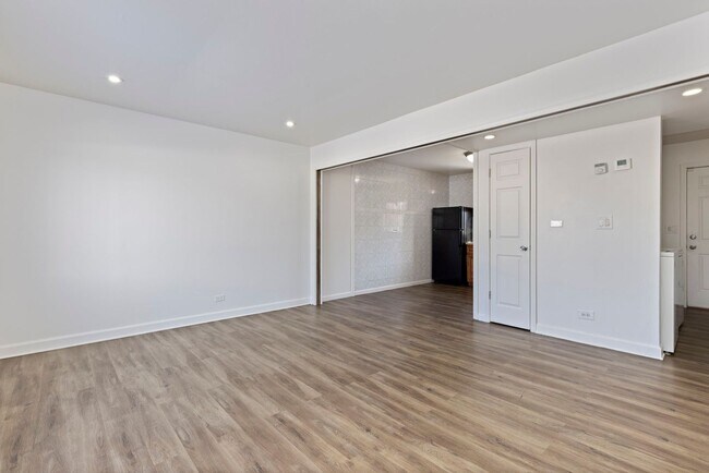 Foto del edificio - 1533 McKool Ave