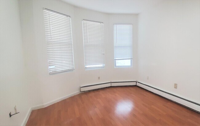 Foto del edificio - 211 76th St