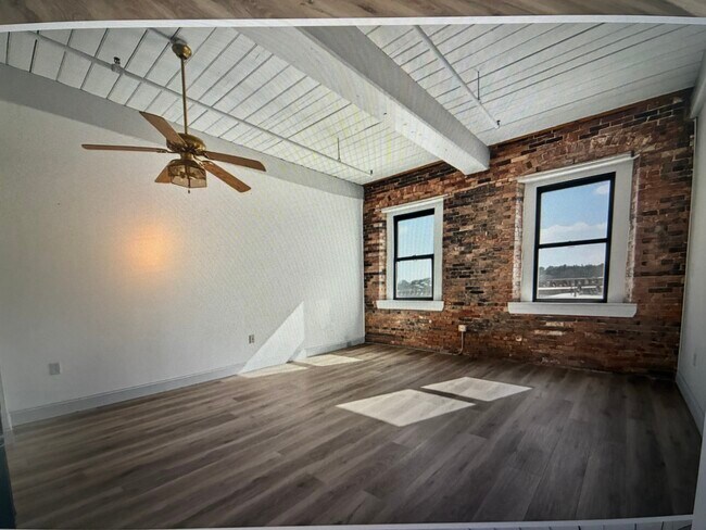 Building Photo - 1 Saco Island Ter