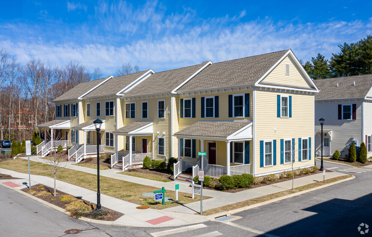 Main Street Homes Apartments in Storrs Mansfield, CT