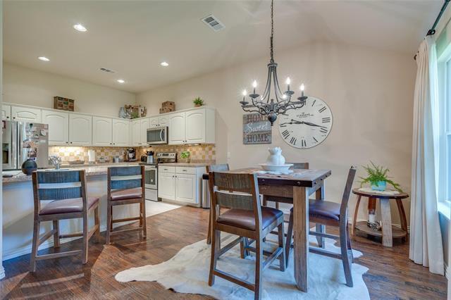 Foto del edificio - 9604 Applewood Trail