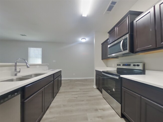 Foto del edificio - 2055 Sweet Lilac Dr