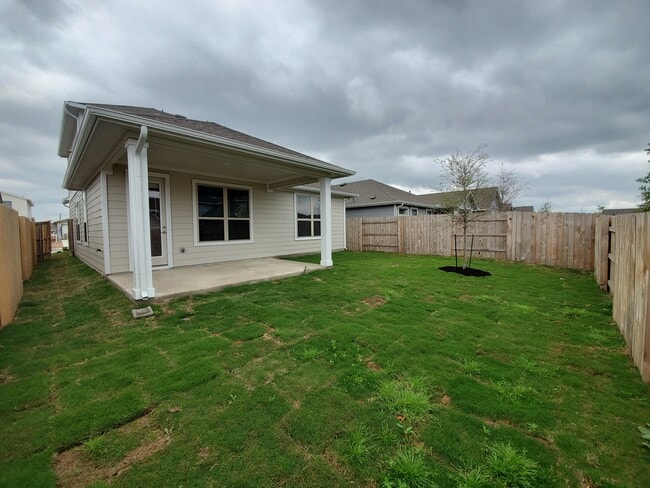 Backyard & Porch - 8207 Cottage Rose Dr