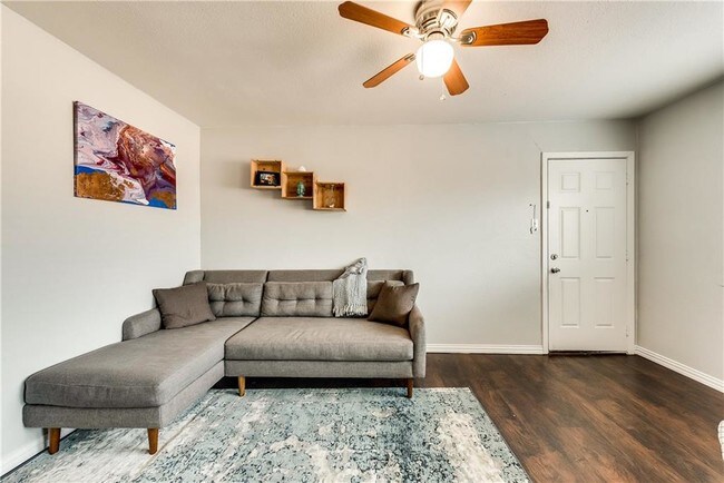 Foto del edificio - 5114 Columbia Ave
